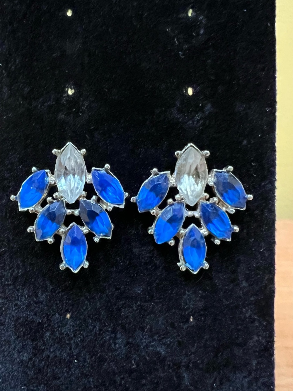 Vintage-Style Blue Crystal Cluster Stud Earrings